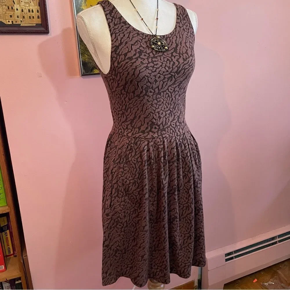 💥Host Pick!💥 Anthropologie Fit & Flare Neovision Leopard Print Midi Dress
